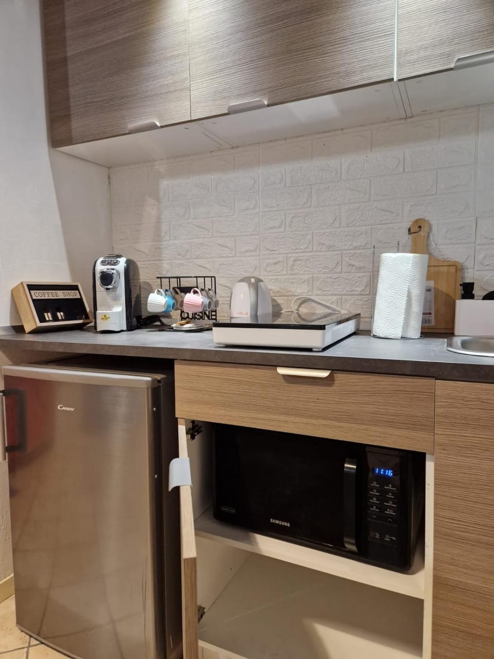 Kitchen or kitchenette, stove