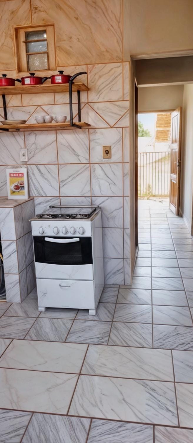 Kitchen or kitchenette, Communal kitchen, oven, stove, kitchen