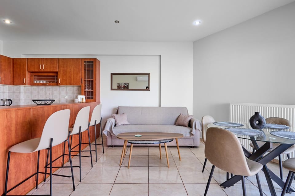 Living room, Photo of the whole room, Seating area, Dining area