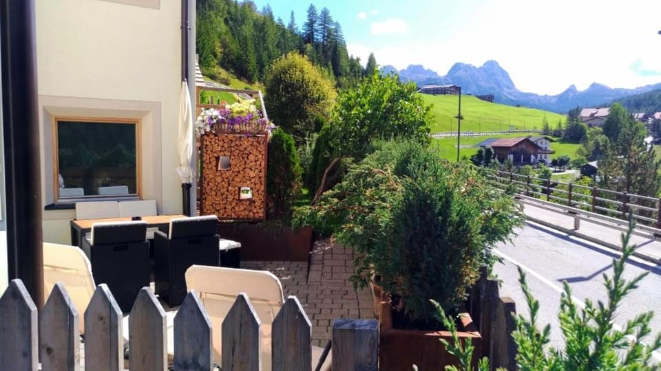 Garden, Balcony/Terrace, Garden view, Mountain view