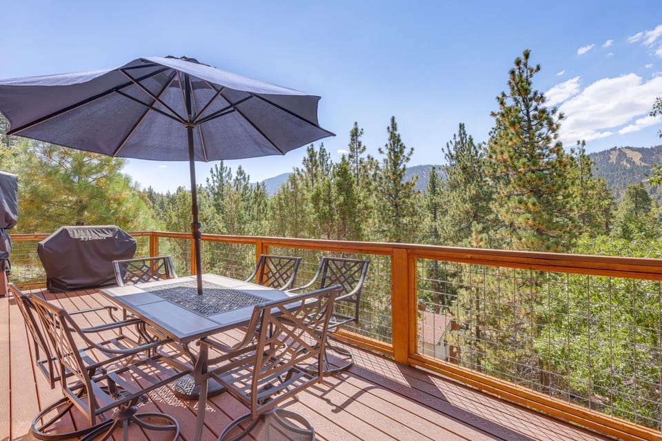 1 Mi to Skiing: Mtn-View Cabin in Big Bear Lake Cabin in Big Bear