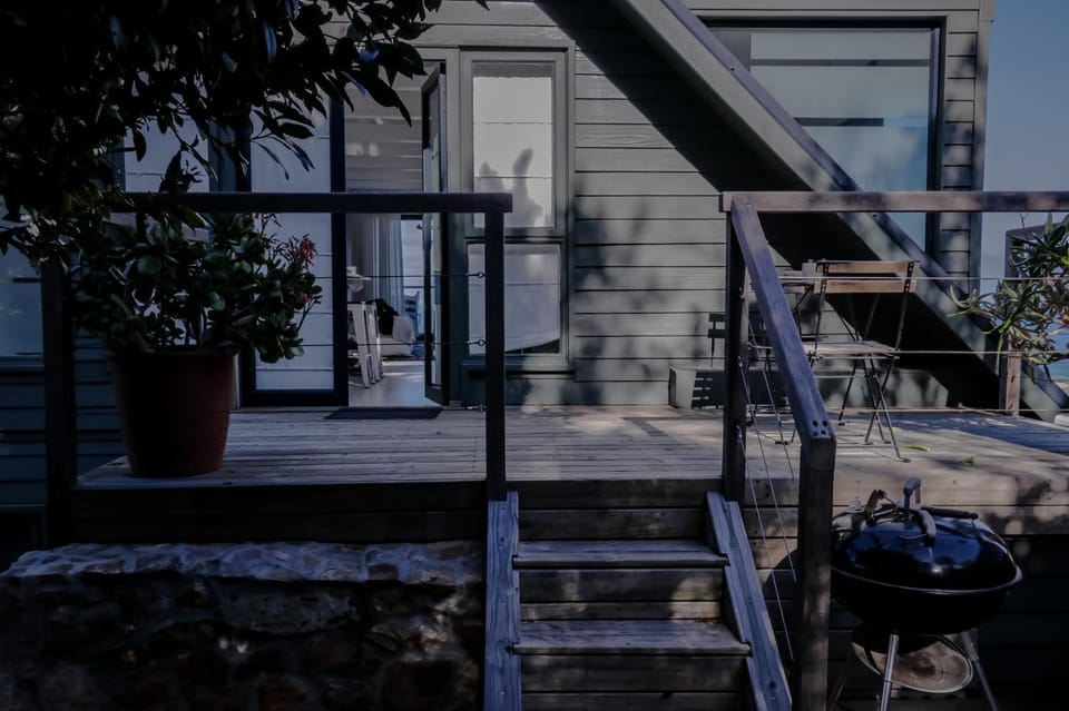 Property building, Garden, Balcony/Terrace