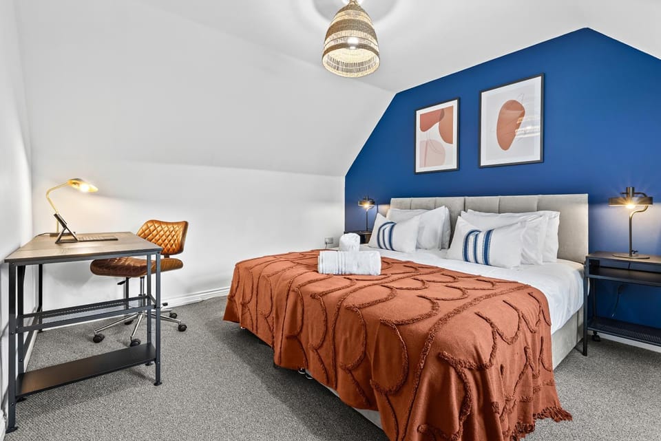 Bed, Bedroom