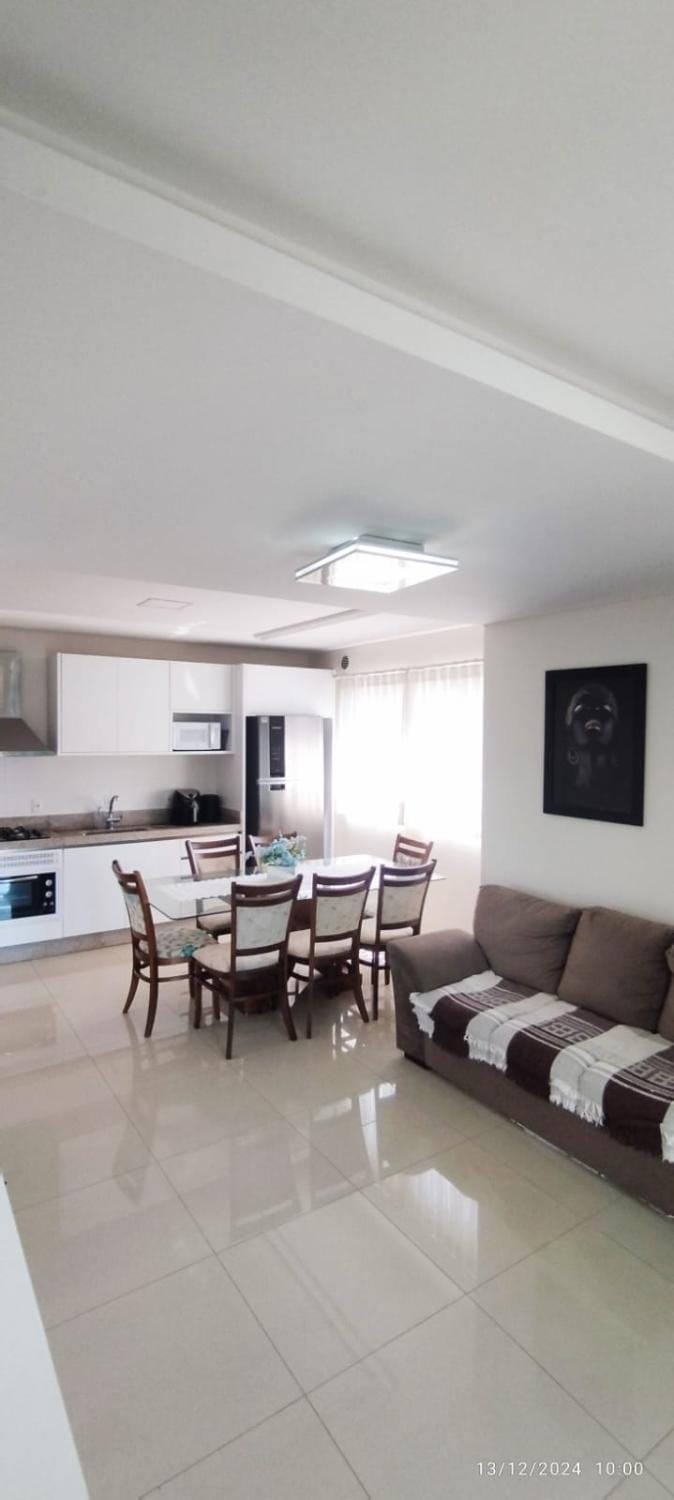 Kitchen or kitchenette, Living room, Dining area, oven, stove