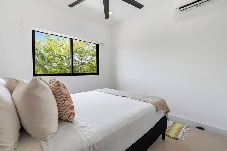 LPT5 2 bdrm Resort Style Condo 5km from Tamarindo Apartment in Guanacaste Province