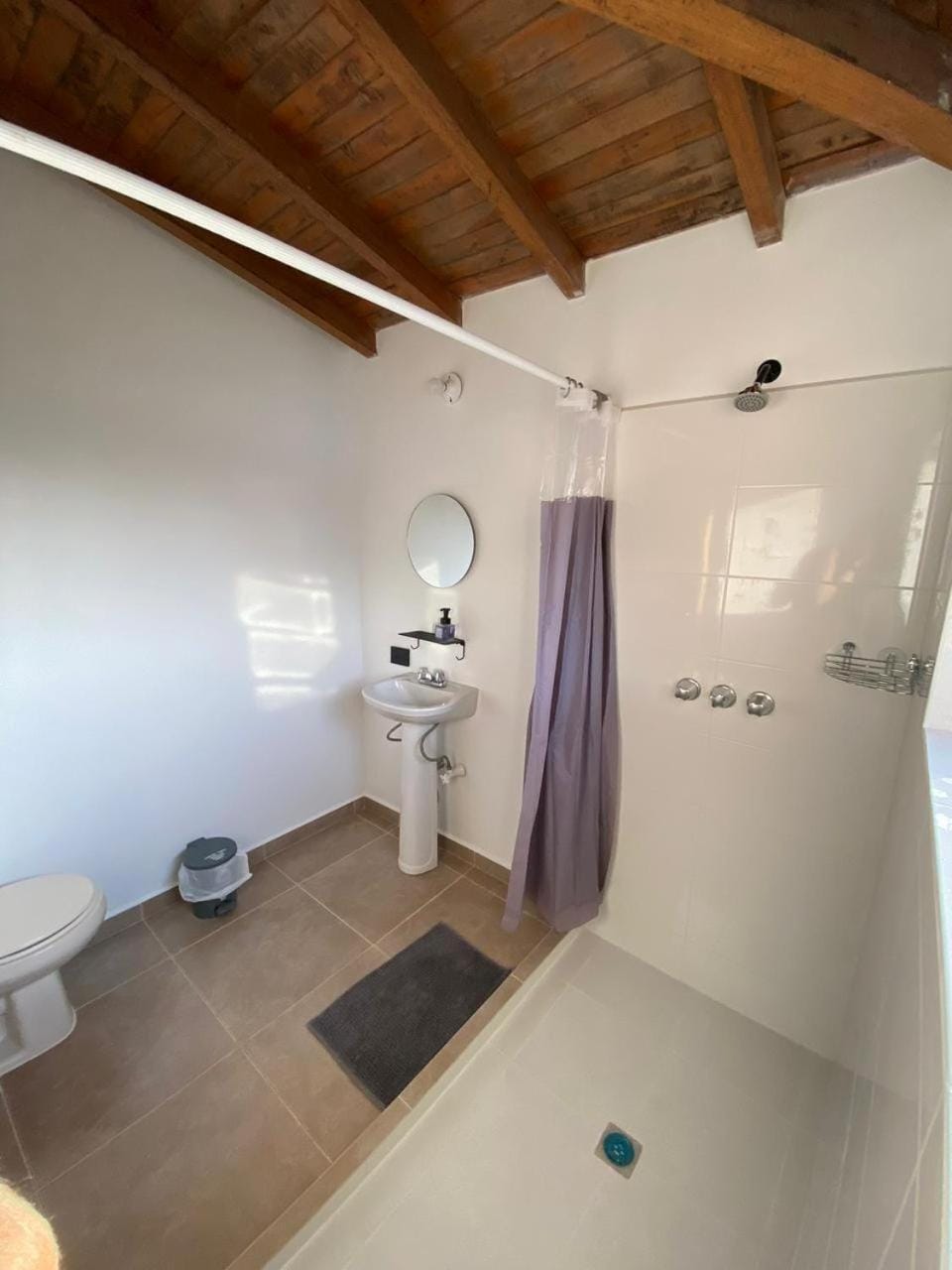 Habitación con baño privado en casa de campo ubicada en Santa Elena Vacation rental in Antioquia