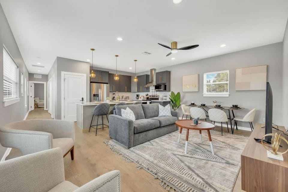 NEWLY BUILT SMV Oceanview Terrace House House in Jacksonville Beach