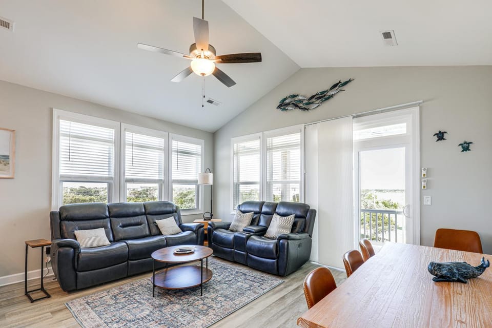 Walk to the Beach: North Topsail Beach Duplex House in North Topsail Beach