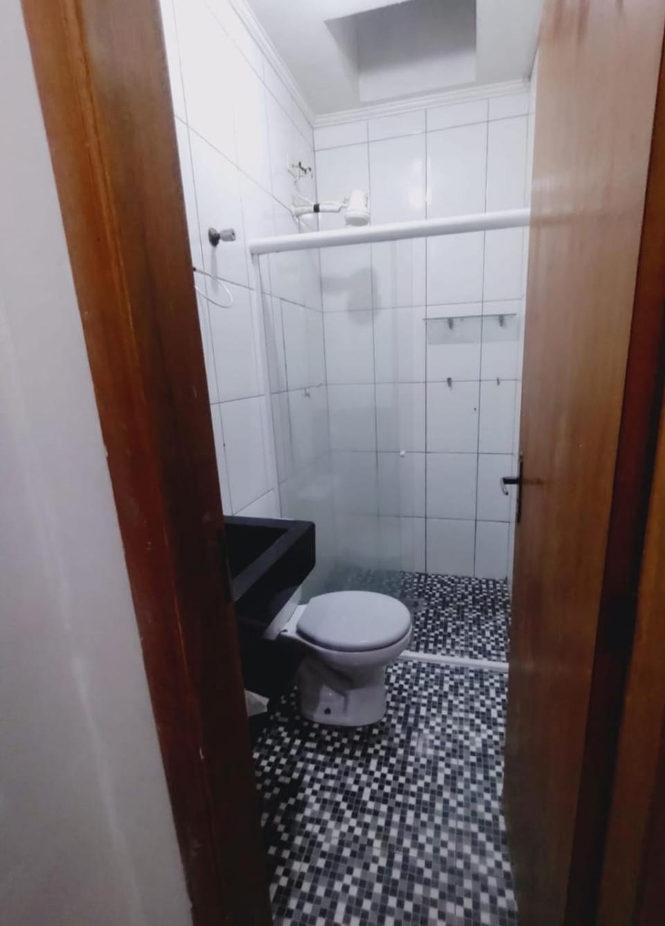 Shower, Toilet
