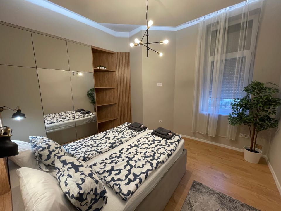 Bed, Photo of the whole room, Bedroom, towels, wardrobe