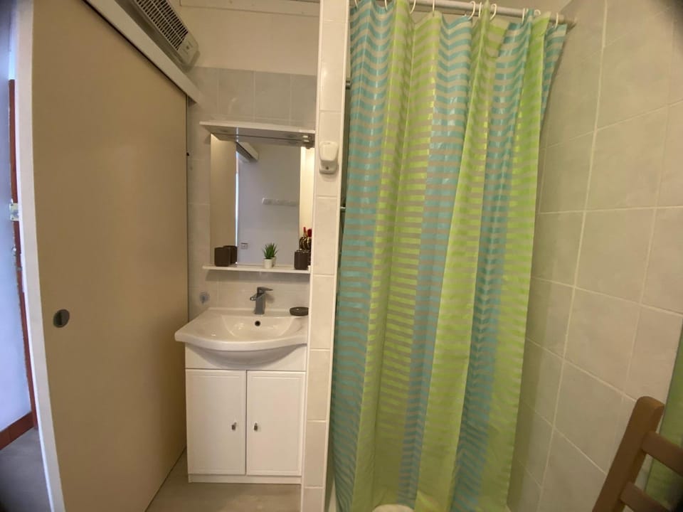Mini-studio à Balaruc-les-Bains avec vue paisible, proche thermes - FR-1-503-176 Apartment in Balaruc-les-Bains