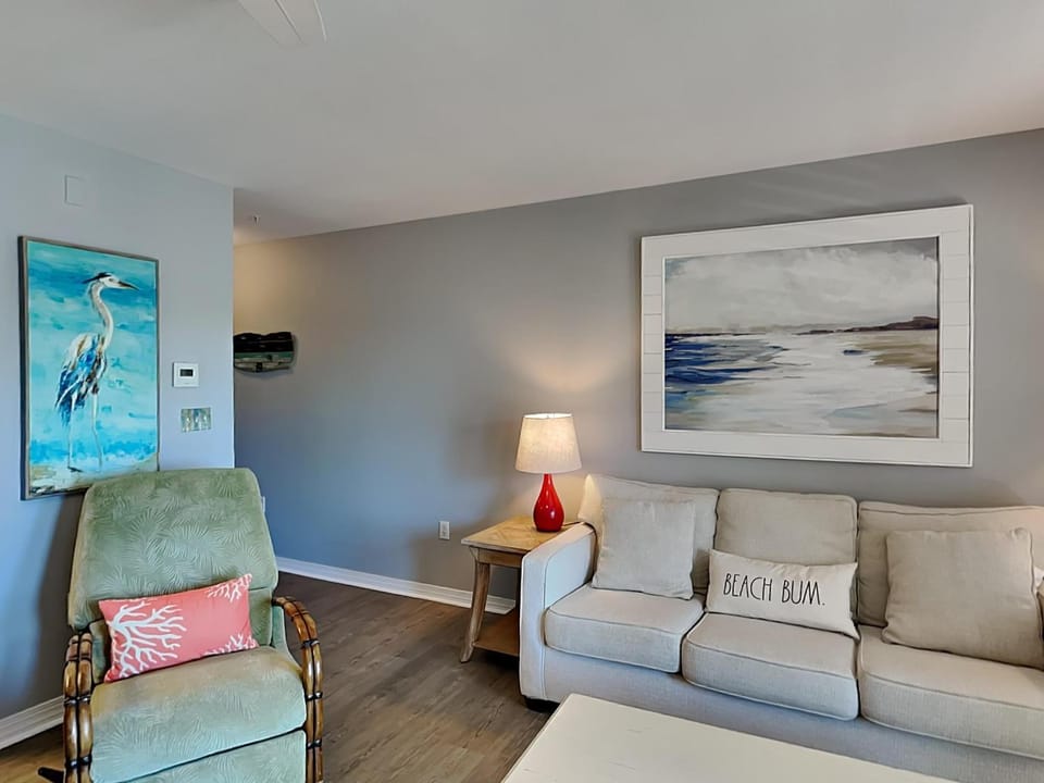 Living room, Seating area, furniture
