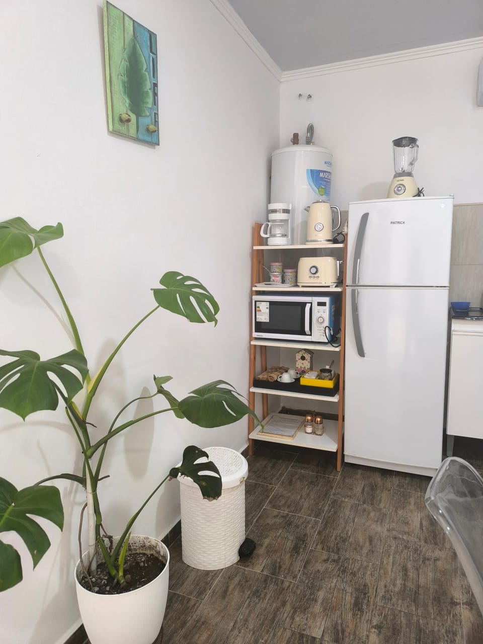 Coffee/tea facilities, Kitchen or kitchenette, oven, toaster