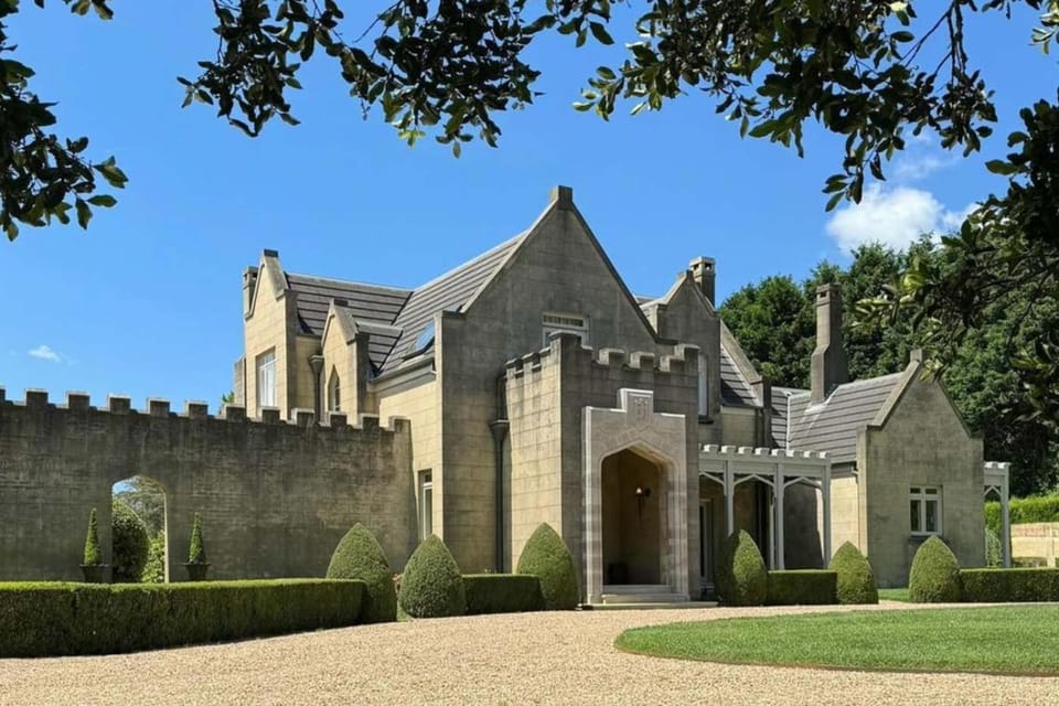 Property building, Day, Garden, Garden view