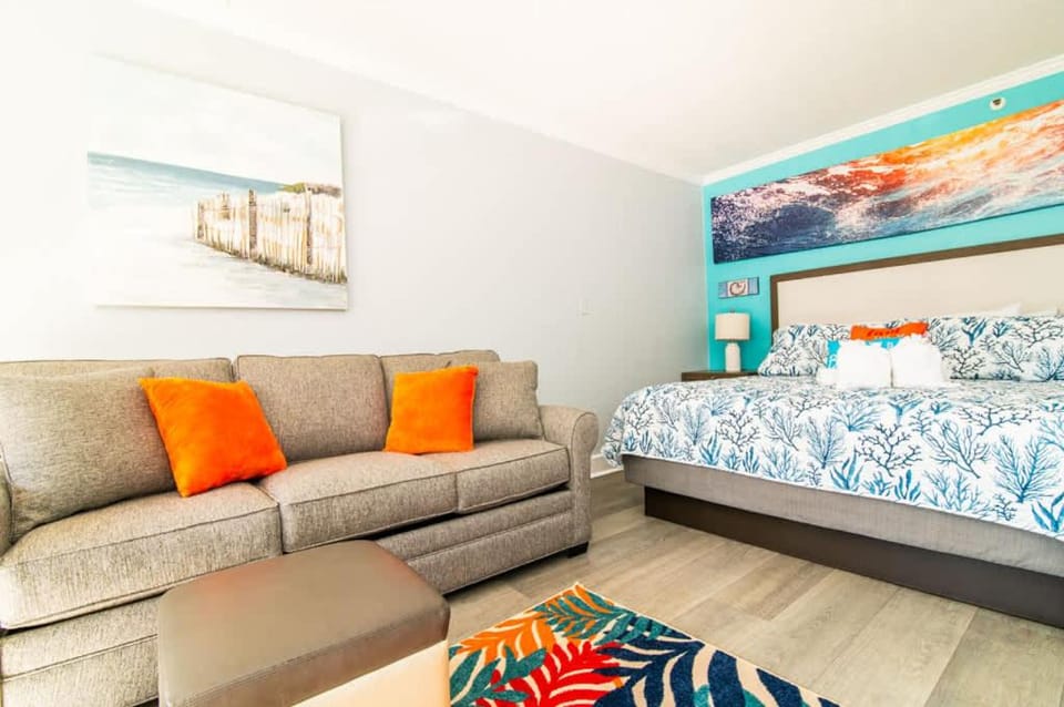 Oceanfront Resort Suite w Lazy River House in Myrtle Beach