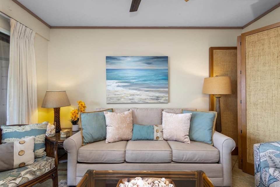 Direct Oceanfront Beach Pohailani Studio - New House in Kahana