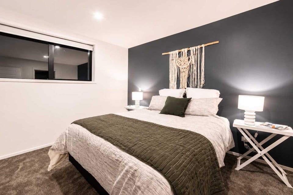 The Perfect City Nook - Designers Delight House in Christchurch