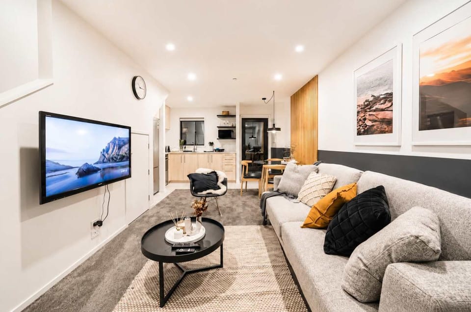 The Perfect City Nook - Designers Delight House in Christchurch