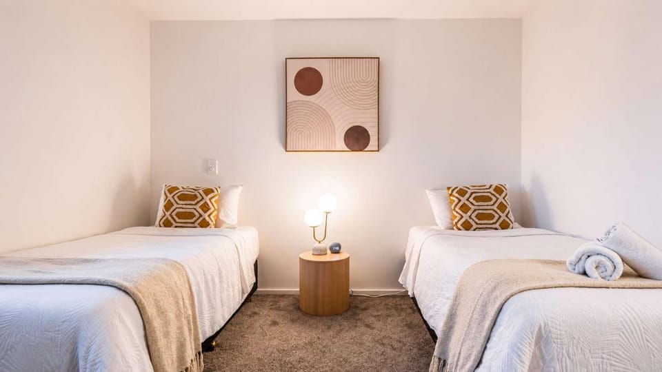 Addington Stadium Stay - Sleeps 4 House in Christchurch