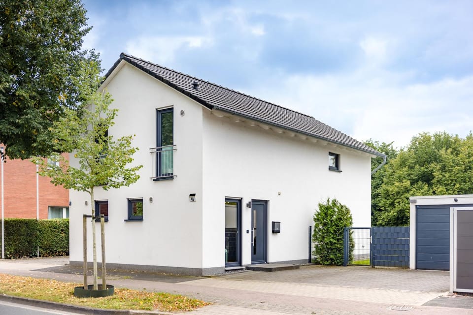 Property building, Facade/entrance, Street view