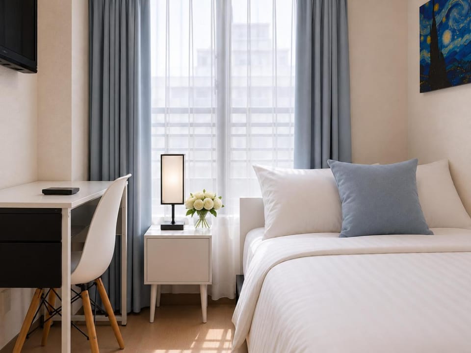 Bed, Bedroom