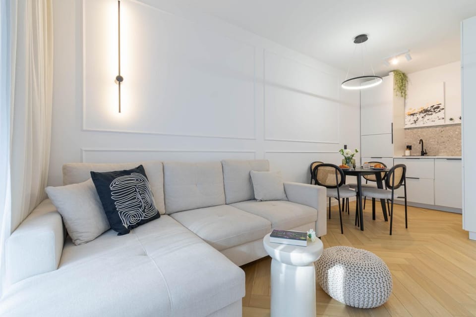 Kitchen or kitchenette, Living room, Seating area, Dining area, stove