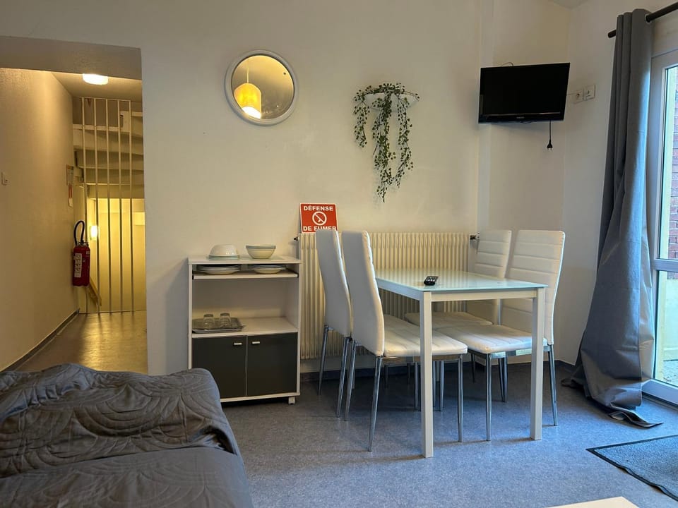 CHAMBRE PRIVE PROCHE de LA GARE SNCF Apartment in Auvergne-Rhône-Alpes