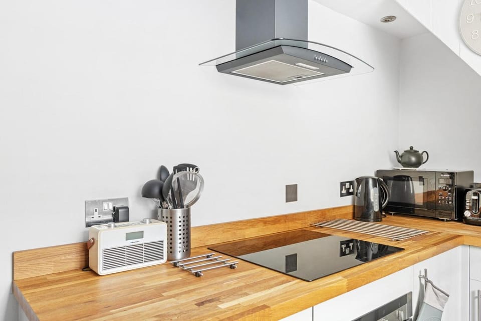 Bumblebee cottage in Crich, Peak District, Cosy retreat for two House in Amber Valley