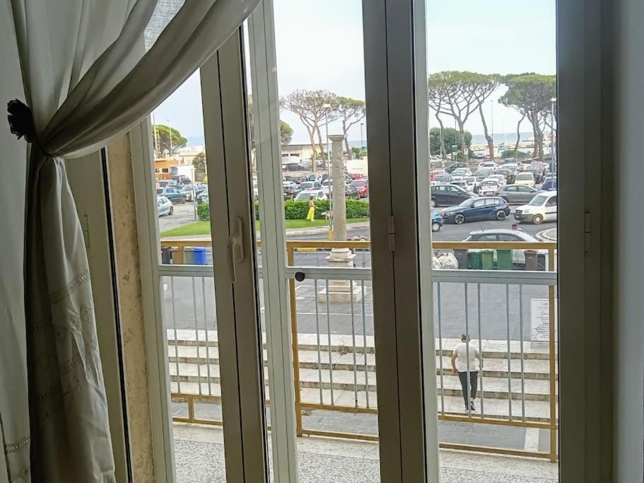 View (from property/room), Balcony/Terrace, Parking