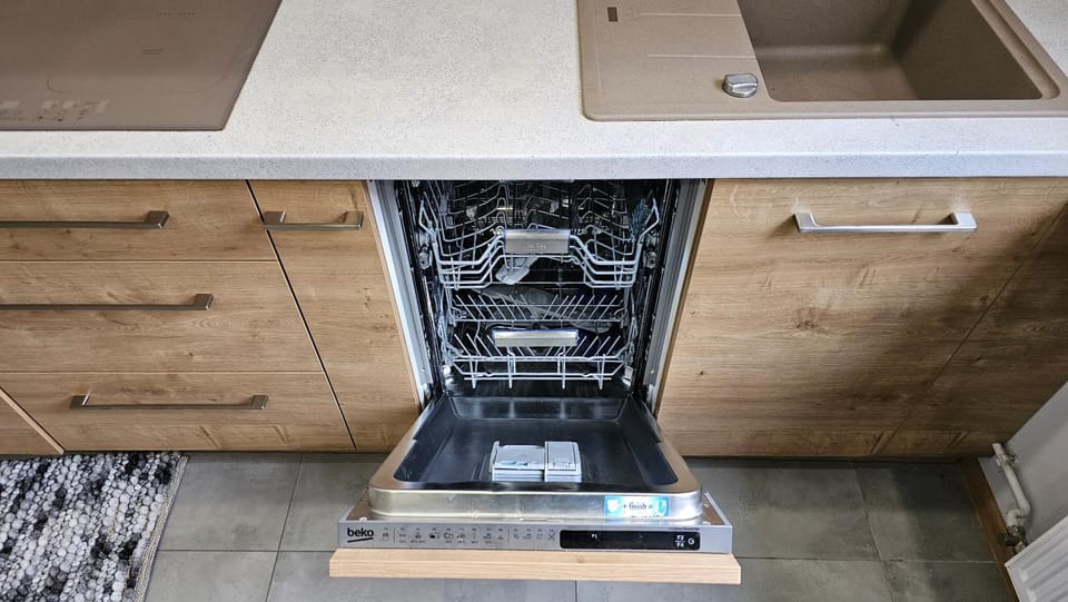 Kitchen or kitchenette, wardrobe