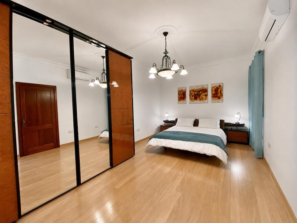 Spacious 4-Bedroom Apartment Apartment in Saint Paul's Bay