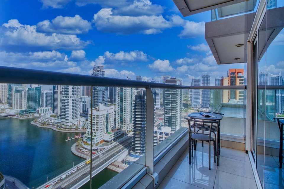Property building, Patio, Day, Natural landscape, View (from property/room), Balcony/Terrace, City view, Lake view, River view, Sea view