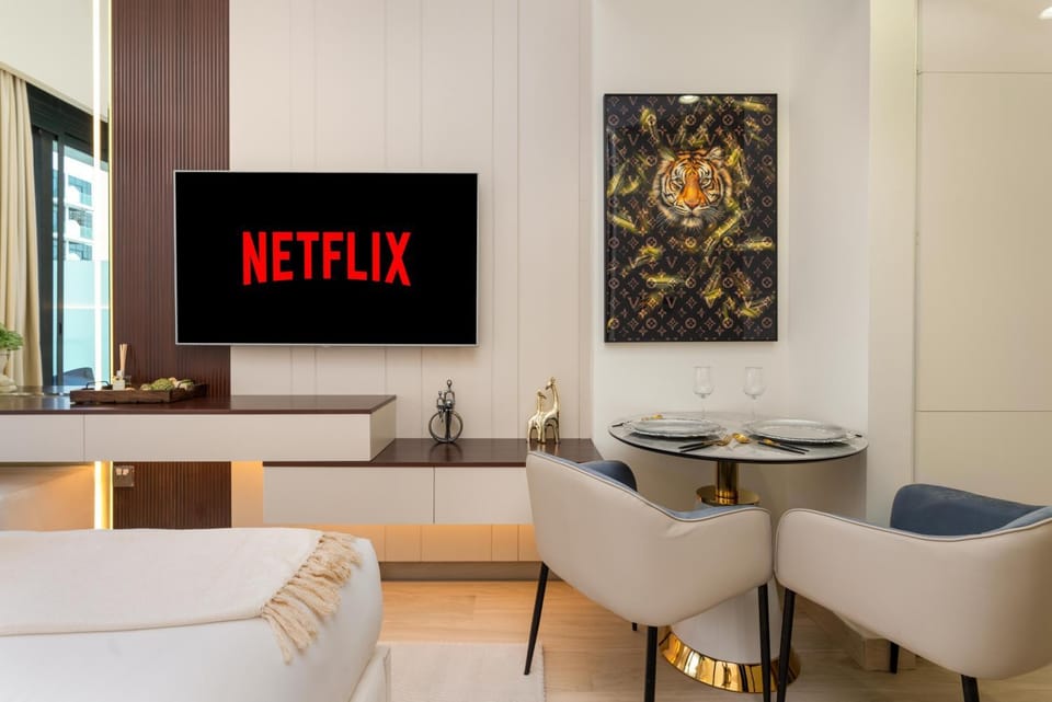 TV and multimedia, Seating area