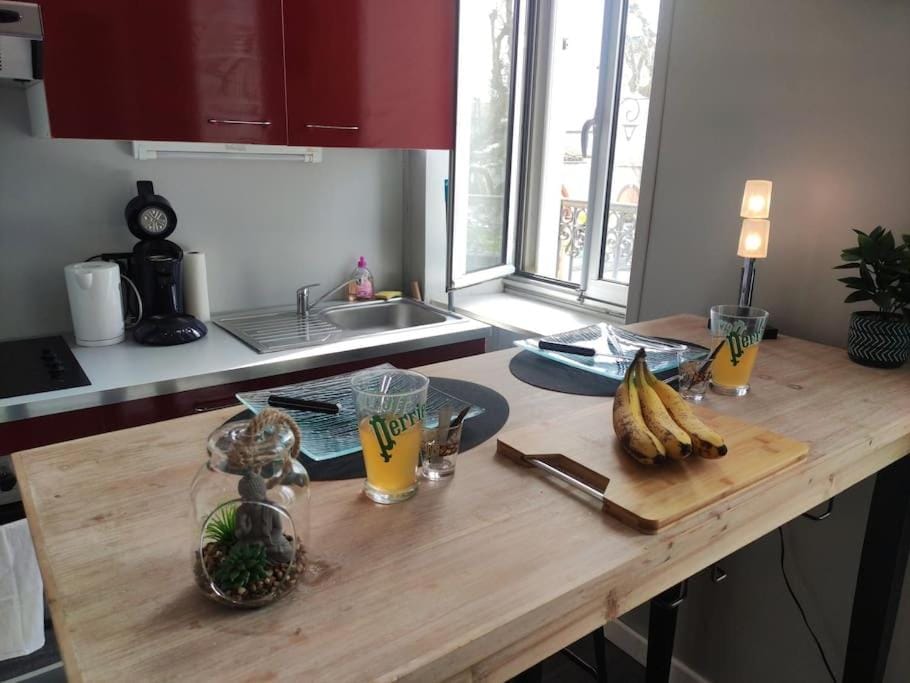 Kitchen or kitchenette