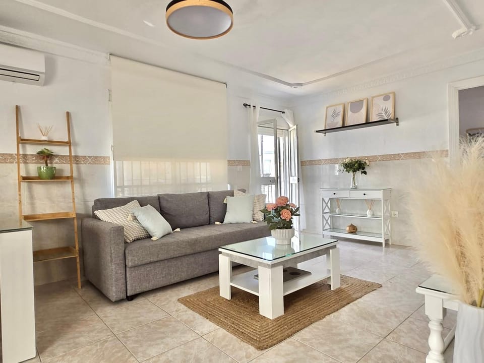 Living room, air conditioner