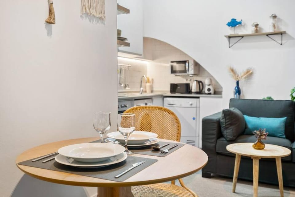 Lodging Apartments Almirall Beach B2 Apartment in Barcelona