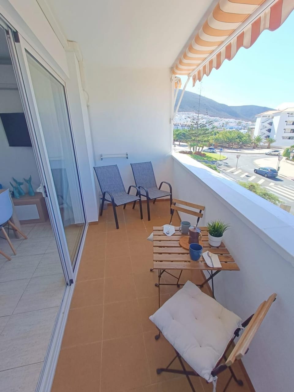 Balcony/Terrace, sunbed