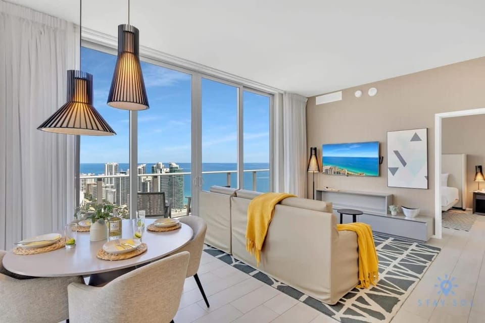 TV and multimedia, Living room, Seating area, Dining area, Sea view