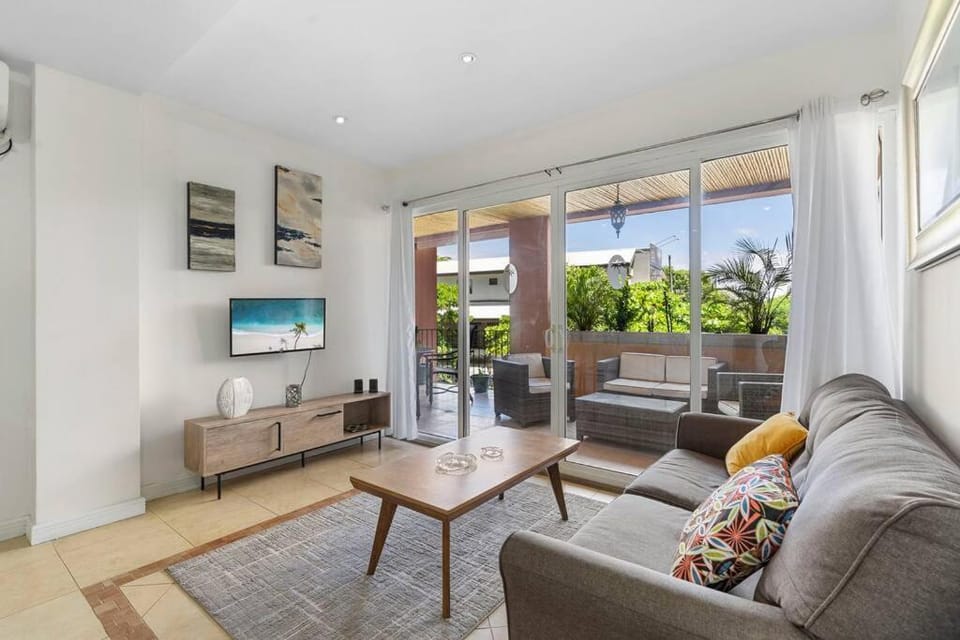Nax3: Luxury Condo in Upscale Langosta Community Apartment in Playa Langosta