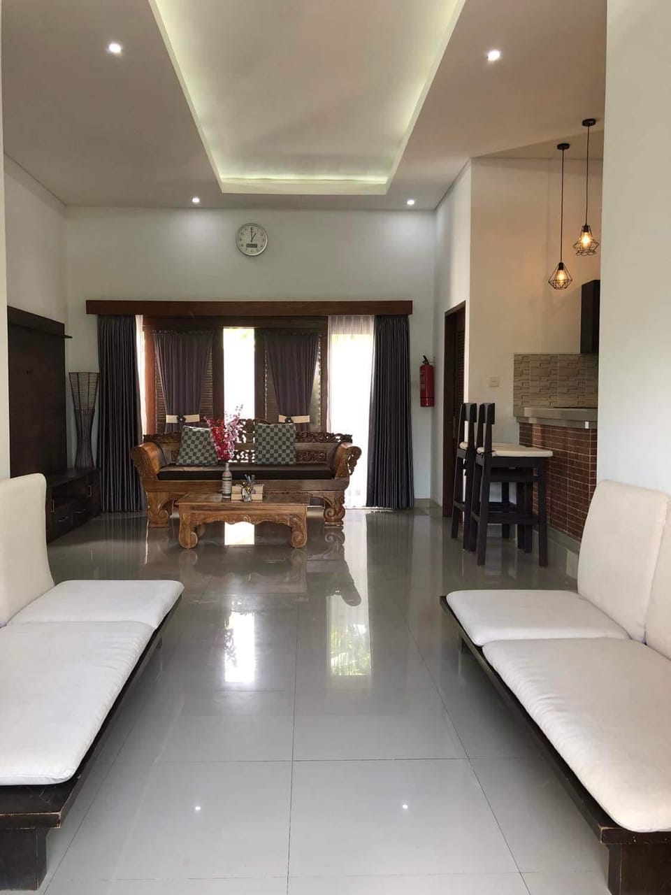 Suweg guest house 3 bed room Apartment in Abang