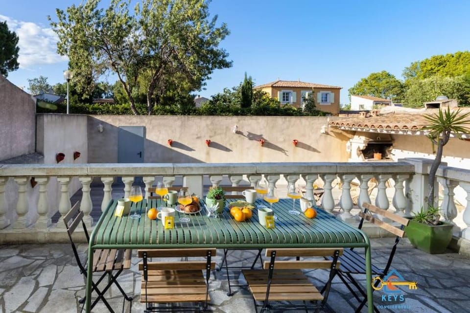 Patio, Day