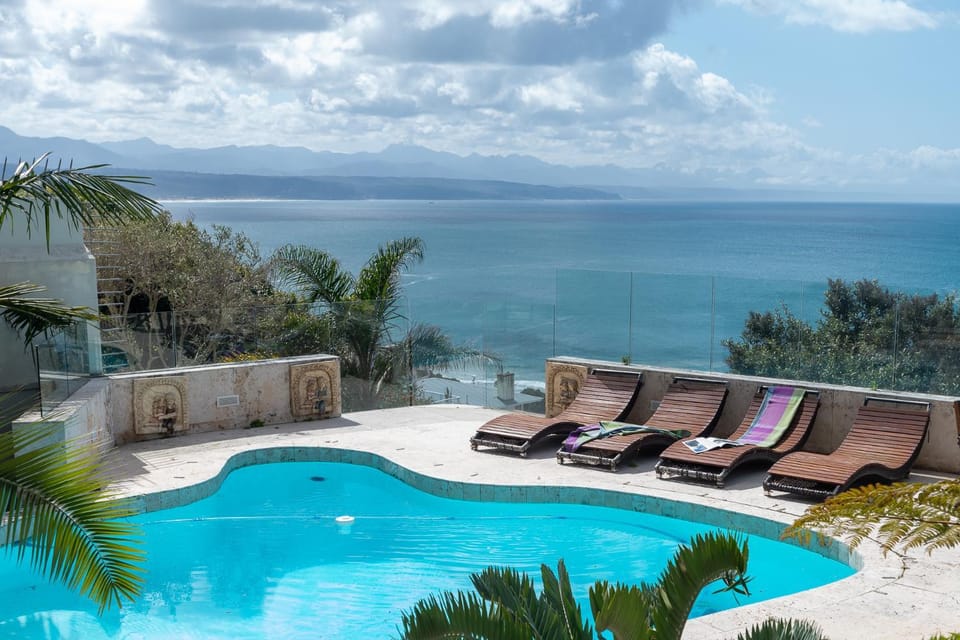 Pool view, Sea view