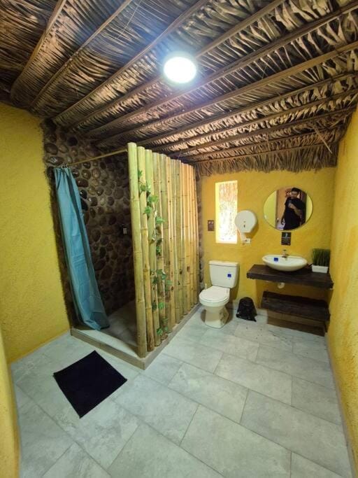 Ecoluxury Villa Yakarta Playa artificial minicine Villa in Melgar