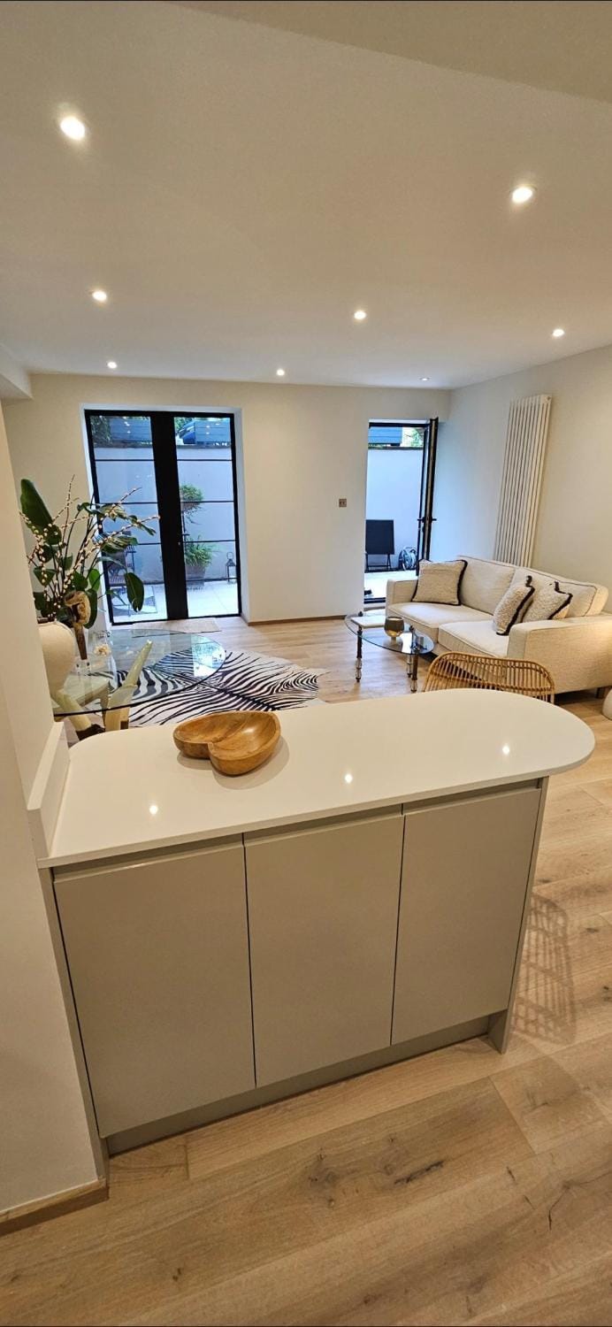 Stylish new 2 bedroom apartment Apartment in London