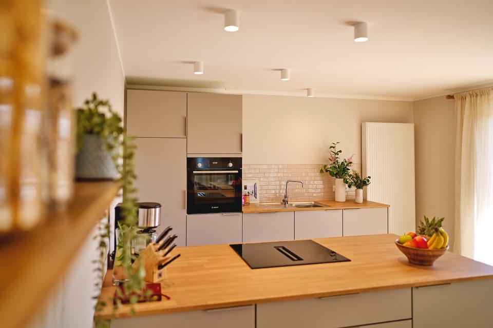 Kitchen or kitchenette, oven, stove