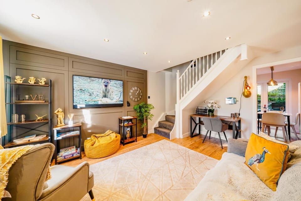 Two Bed Home in Portishead House in Portishead