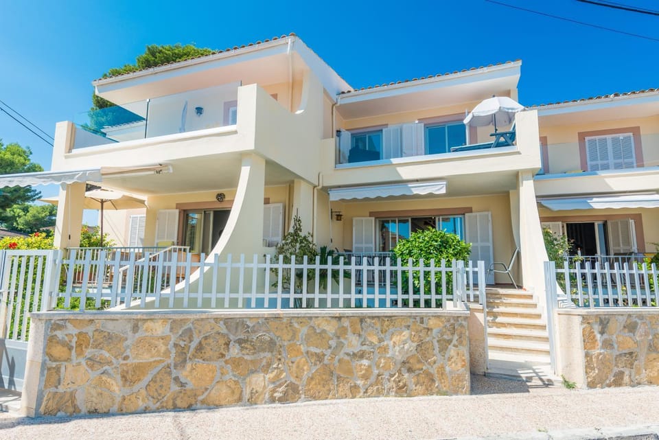 New!Сasa Salzes 4 justo en la playa de arena con pinos en Alcudia Apartment in Raiguer