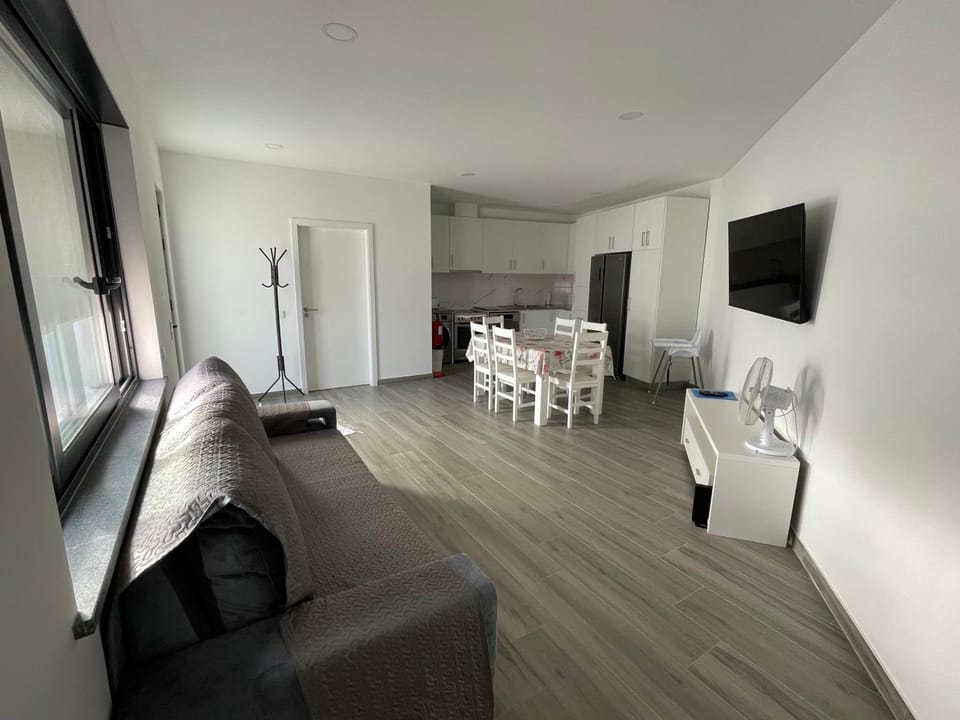 Communal lounge/ TV room, Living room, Communal kitchen