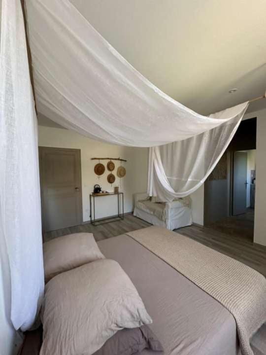La Pause Bonheur - La Vagabonde Bed and Breakfast in Occitanie
