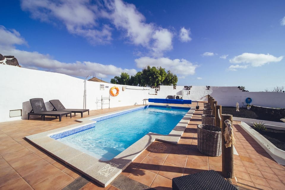 Balcony/Terrace, Swimming pool